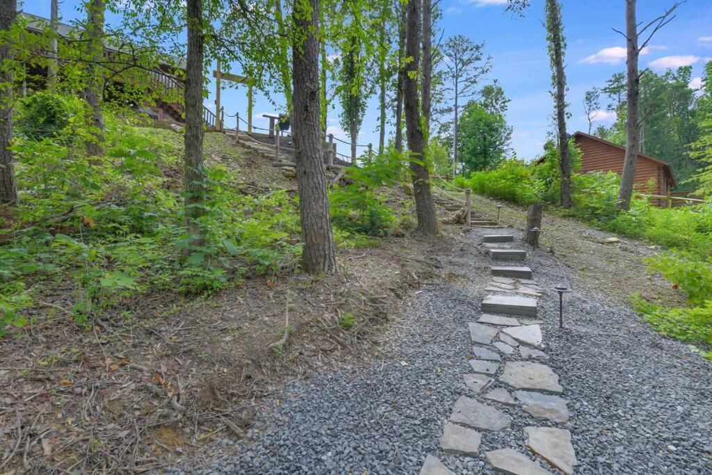 Enchanted Forest Cabin And Teepee! Lights & Laser Show! Private Hot Tub! Unique Stay! Sevierville Exterior foto