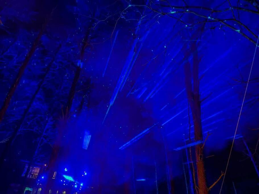 Enchanted Forest Cabin And Teepee! Lights & Laser Show! Private Hot Tub! Unique Stay! Sevierville Exterior foto